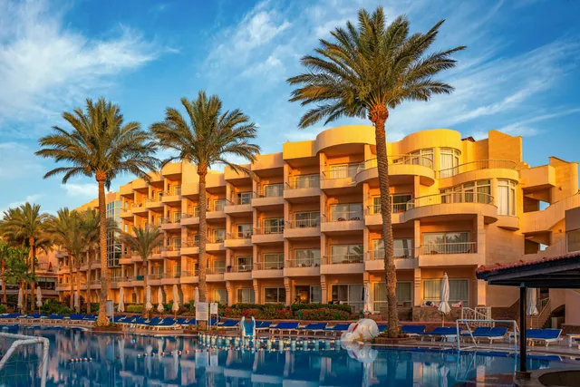 Case Study: High-Volume Hiring for a Magical Park & Resort